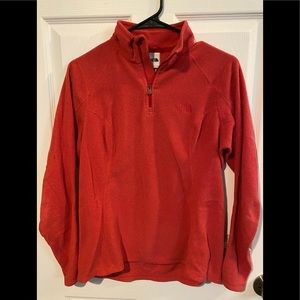 The North Face Women’s 1/2 zip Fleece Pullover